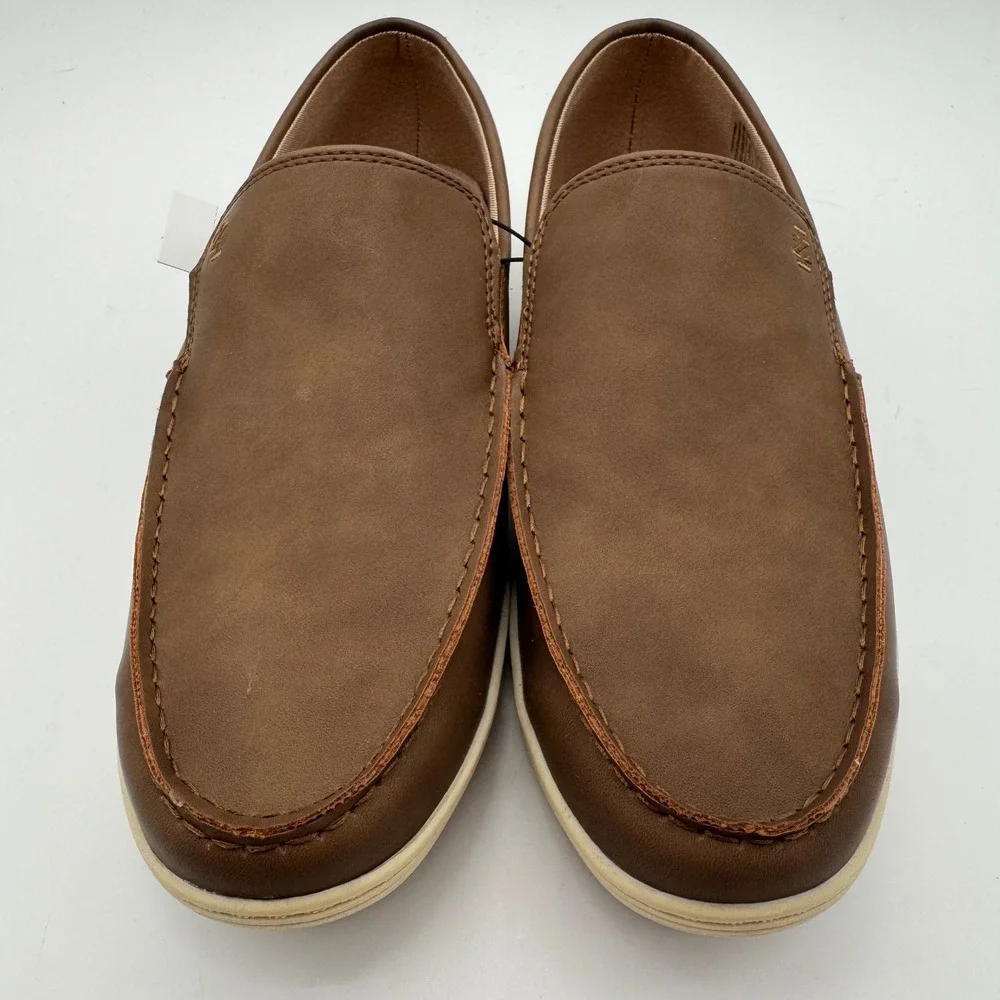 IZOD Seapoint Tan Slip On Casual Loafers Men's Size 10.5 New‎ With Box